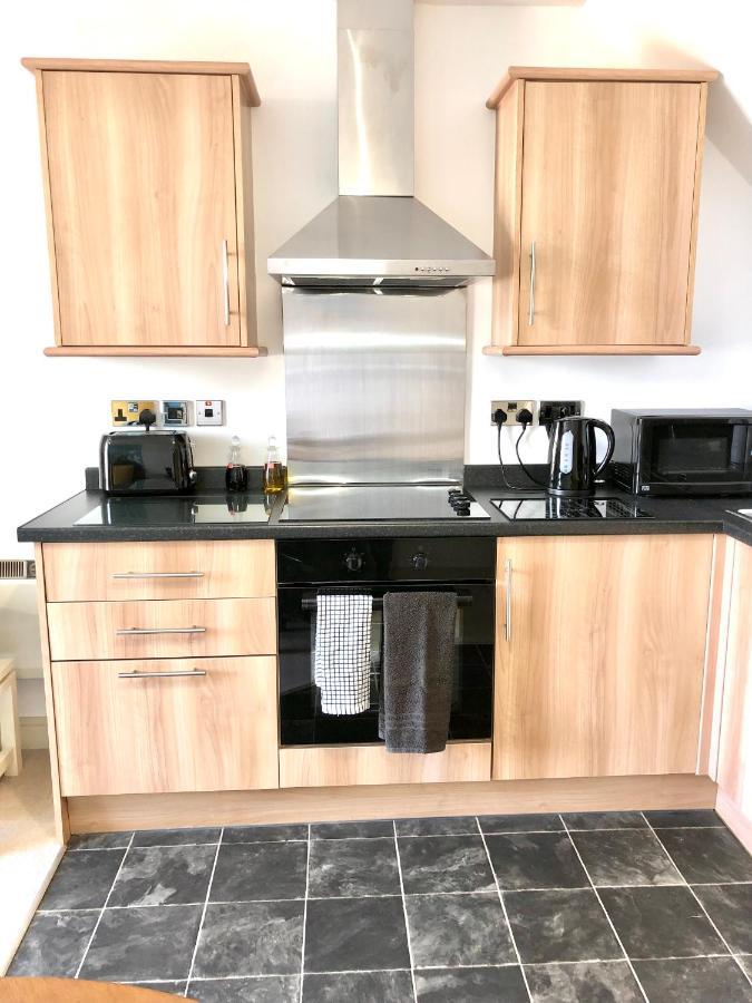 Stylish, Spacious 1 Bedroomed Maisonette In Otley. 오틀리 외부 사진
