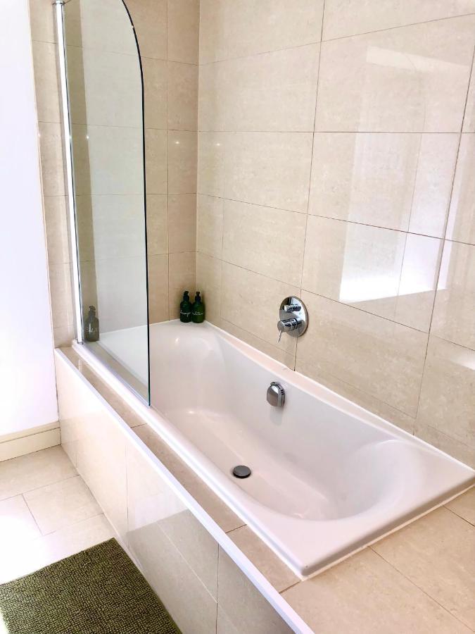 Stylish, Spacious 1 Bedroomed Maisonette In Otley. 오틀리 외부 사진